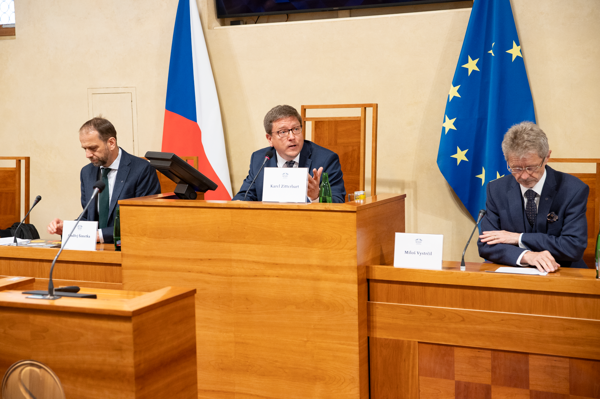 Mudr. Karel Zitterbart, PhD, senátor, nestraník - kandidát s podporou Starostové a nezávislí do senátních voleb 2026, senátní obvod Brno - město, Senát PČR, společně se senátorem Vystrčilem.