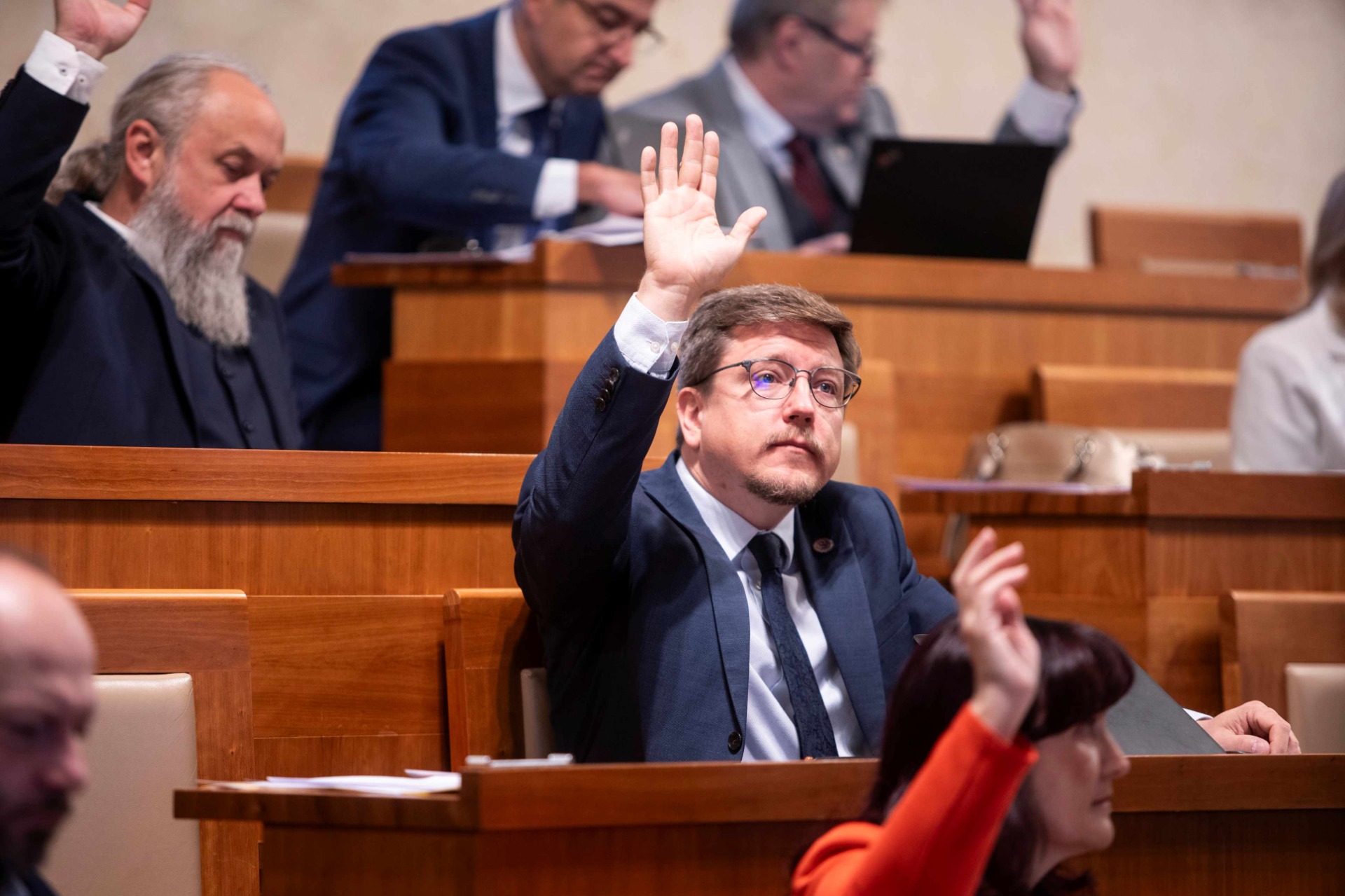 Senátor, onkolog a dětský lékař Karel Zitterbart bude po šesti letech obhajovat svůj mandát jako nestraník s podporou hnutí Starostové a nezávislí v brněnském senátním obvodu 60, Brno - město.